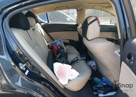 2015 Acura Ilx 2.0L z USA, uszkodzony, nr VIN 19VDE1F79FE004389